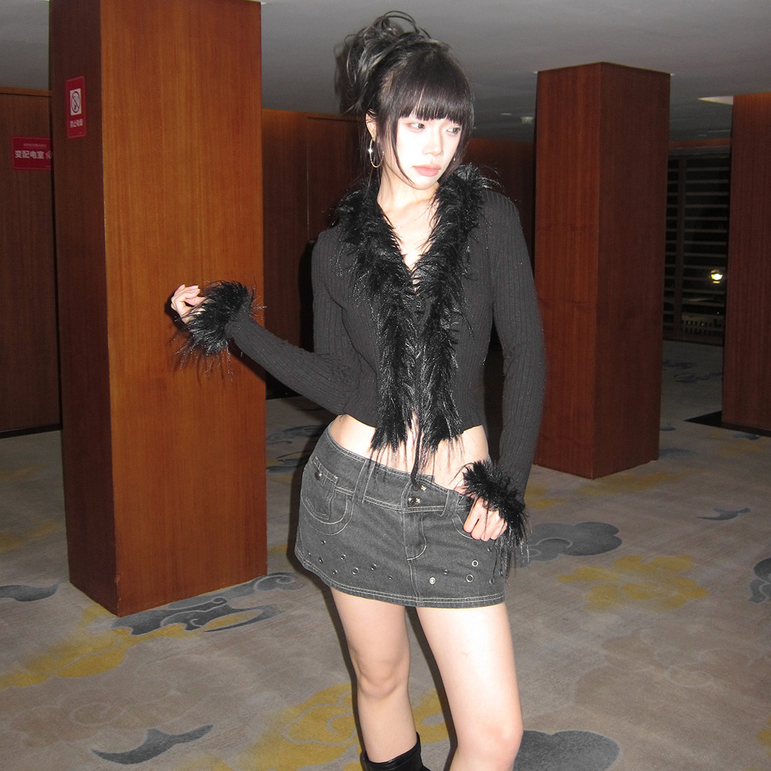 #Sisjuly#秋涩谷辣妹性感毛毛拼接拽酷御姐长袖T恤女 显瘦短上衣,女装/女士精品,T恤,淘宝优惠券,粉丝福利购,淘宝优惠卷