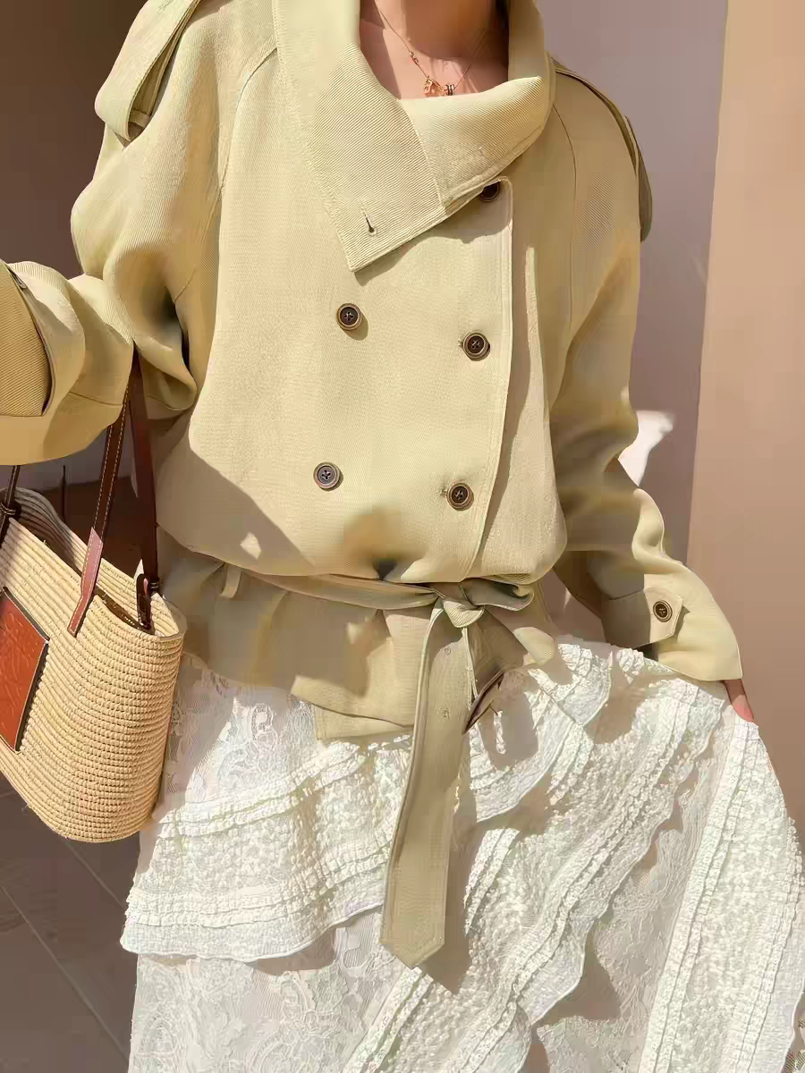 欧洲站2026春季新款V+.com双排扣立领短外套女收腰显瘦百搭风衣女