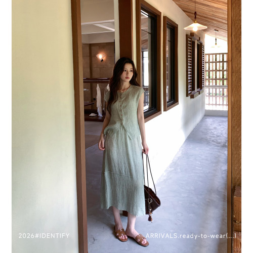 百搭复古色织亚麻单排扣马甲女