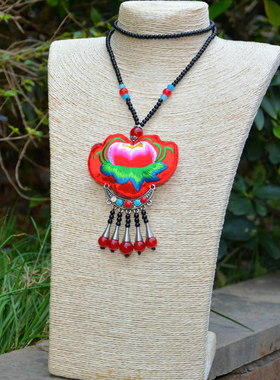 手工刺绣原创设计风苗银圆珠链