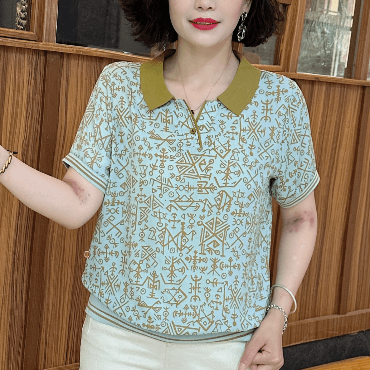2025新款中老年时尚提花短袖夏季薄款雪纺小衫女装翻领宽松T恤衫