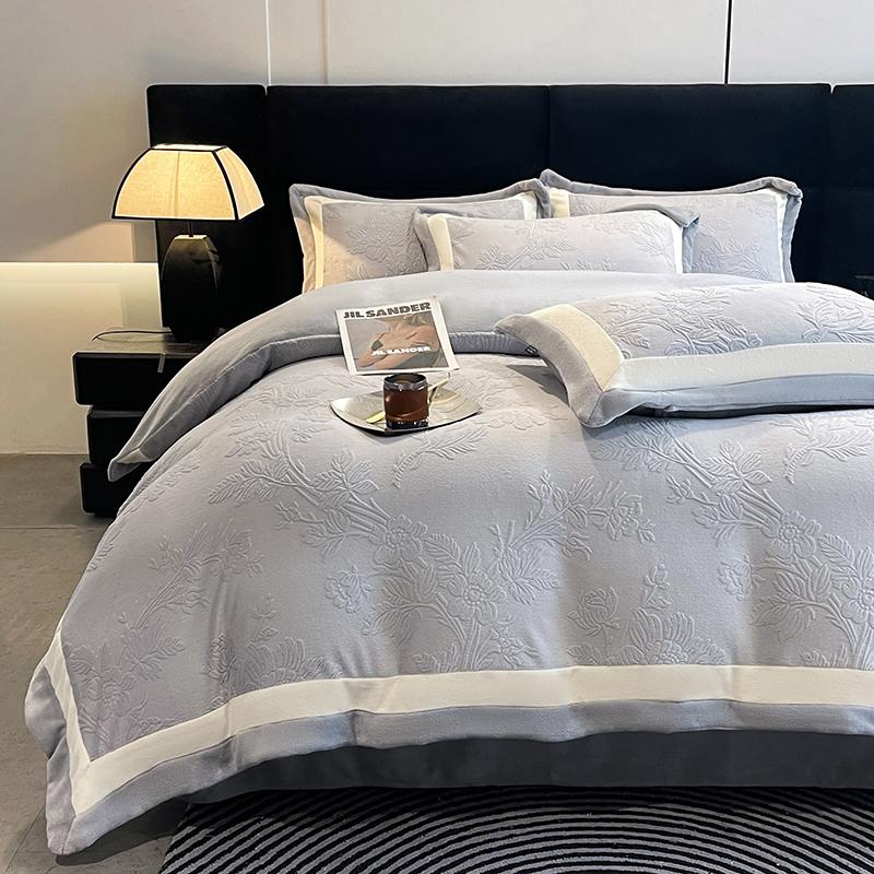 牛奶绒雕花四件套双面加