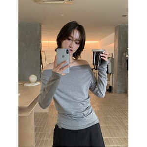 简约韩系气质斜肩两穿显瘦长袖T恤显瘦百搭上衣2026秋季新品女