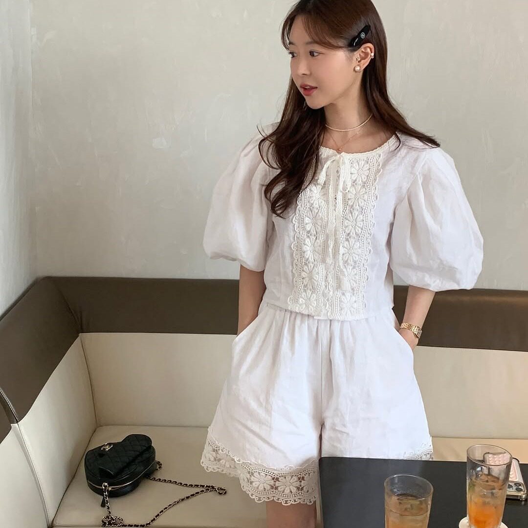 韩国ins蕾丝钩花短袖衬衫+法式高腰显瘦阔腿短裤子2026夏季新品