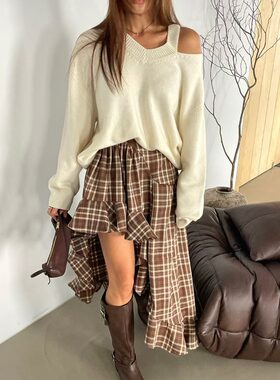 韩国chic百搭小众v领毛衣+格纹半身裙2026秋季新品宽松显瘦上衣女