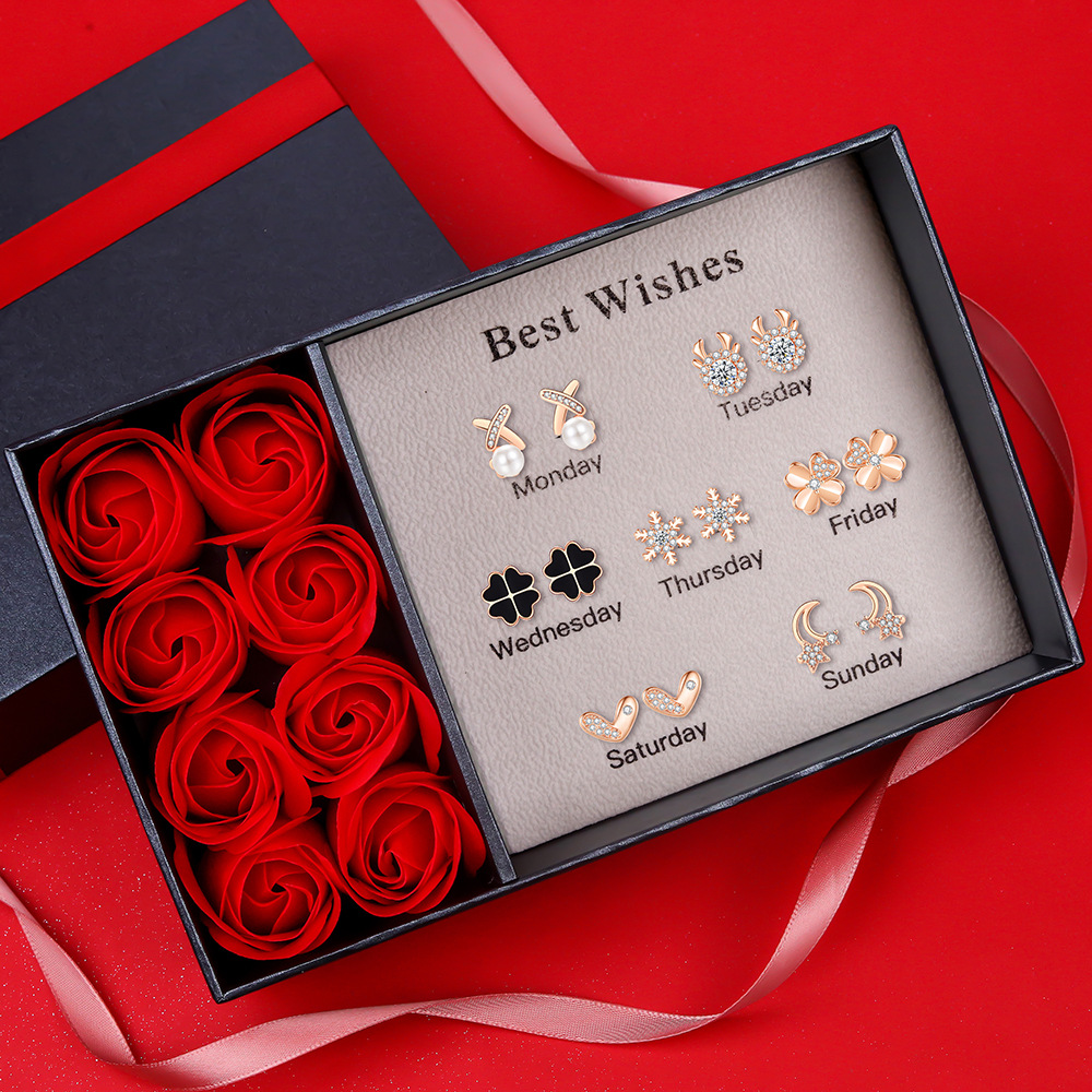 S999纯银针一周不重样耳钉套装女高级感耳饰小巧精致个性创意耳环