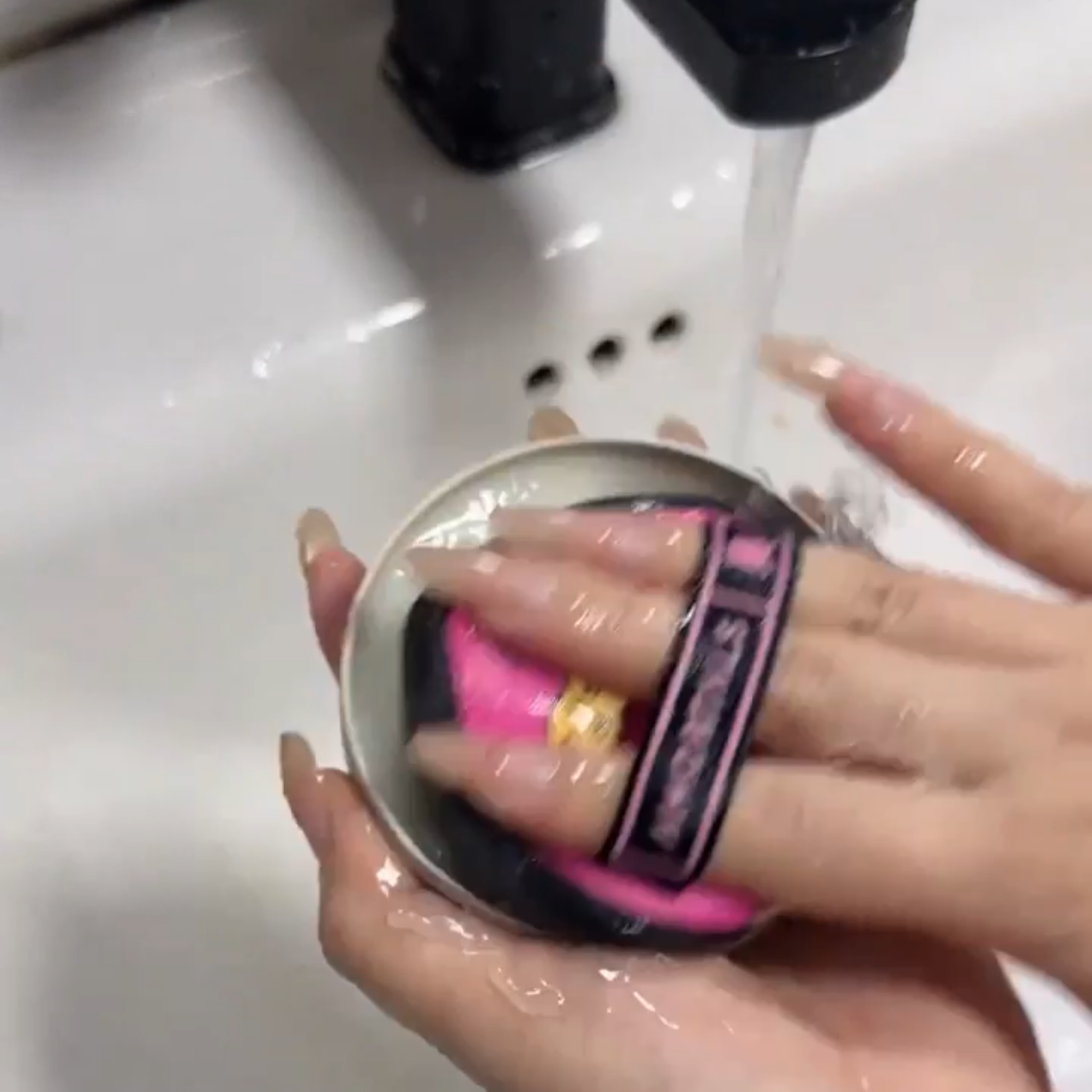 洗刷皂爱物极物外贸化妆刷清洁皂粉扑清洗神器美妆工具批发