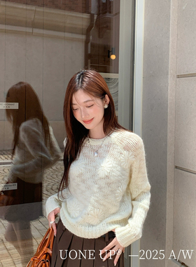 UONE-秋上新温柔气质勾花针织衫377568