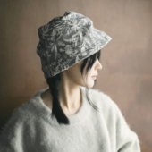 MING 雾玲珑 灰色提花秋冬百搭梦幻螺旋渔夫帽折叠显脸小盆帽