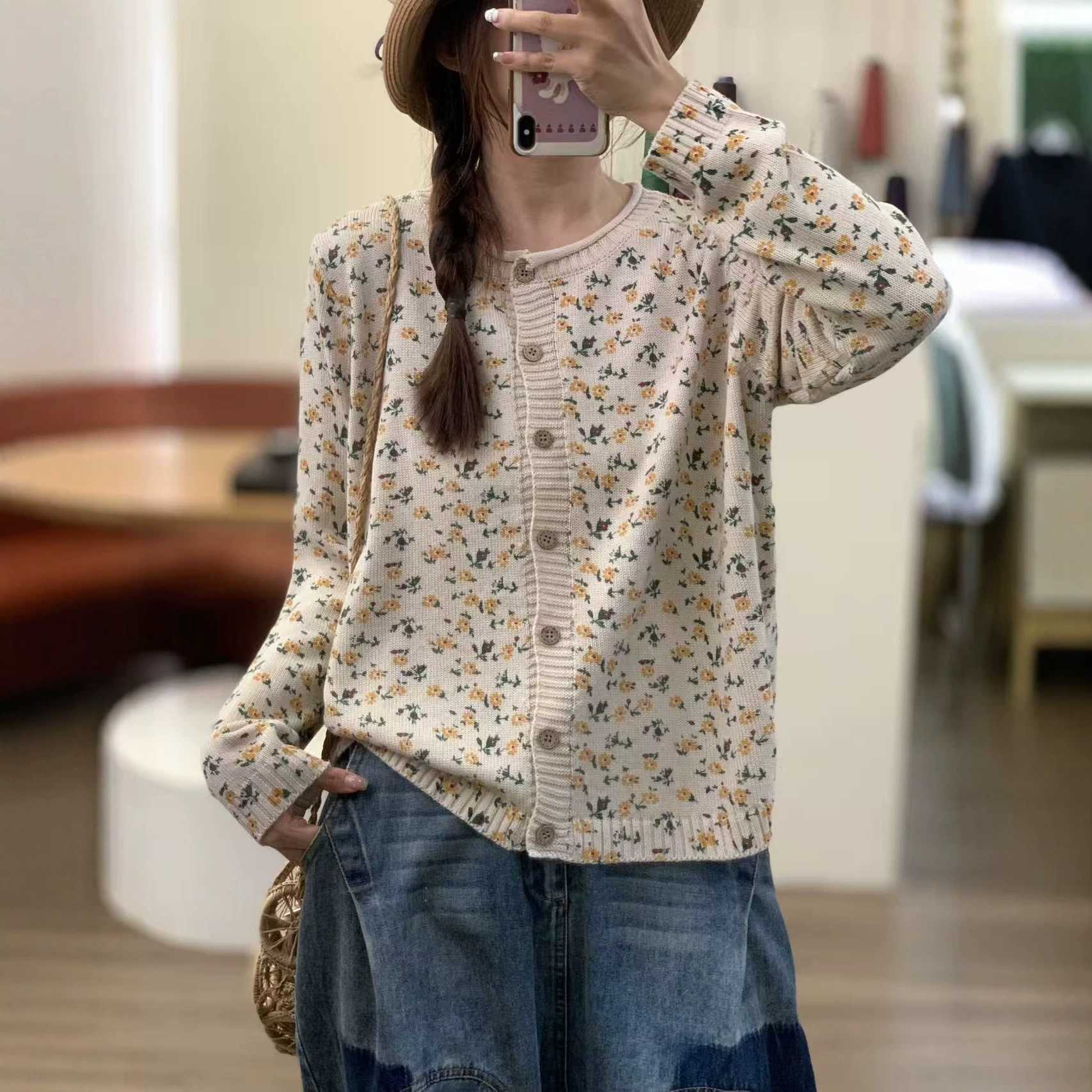 26秋季棉线宽松印花圆领小碎花百搭休闲开衫针织衫外套女针织开衫