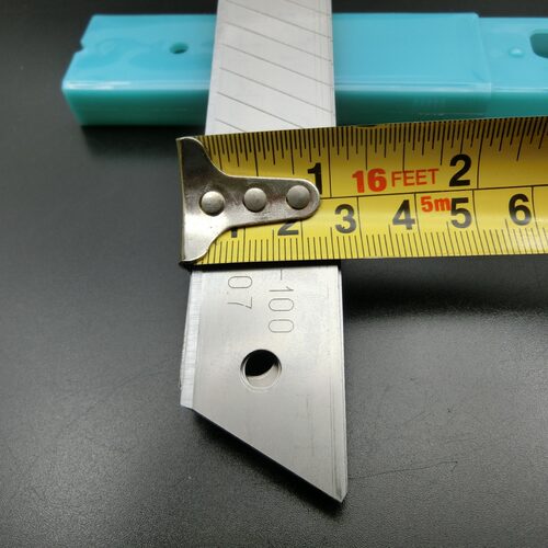 厂家25毫米刀片美工刀刀片裁纸刀片介刀片大号壁纸刀片25mm