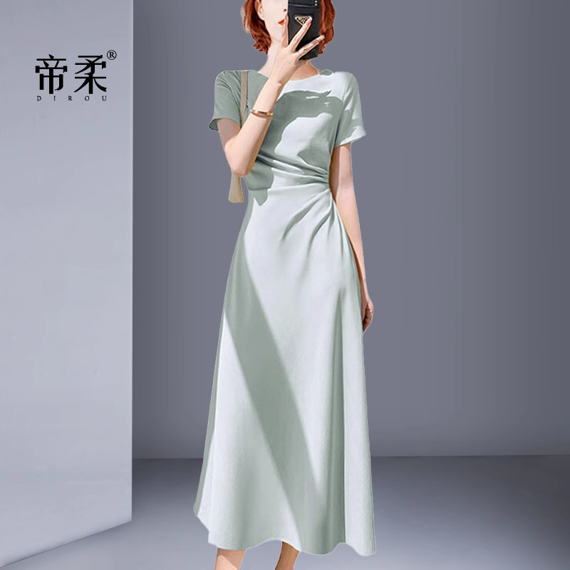 气质小众法式收腰褶皱休闲连衣裙