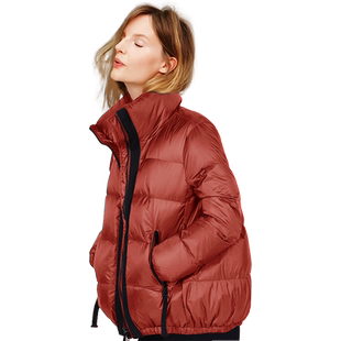 时尚气质红色短款羽绒服2025年新款面包服冬季女小个子羽绒外套潮
