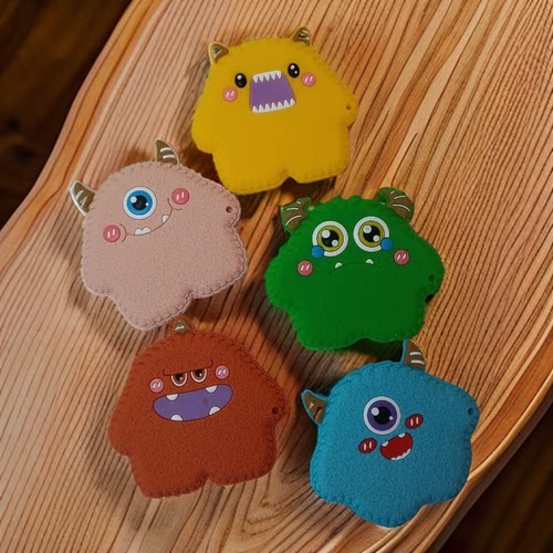 卡通可爱便携心形圆形随身镜