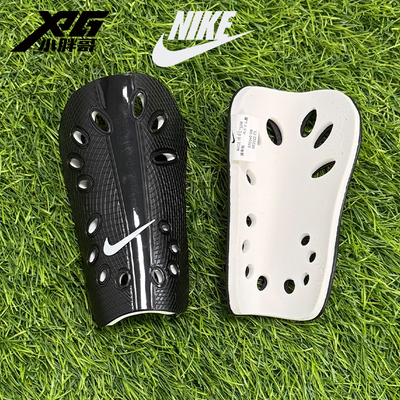 耐克足球训练比赛通用护腿板