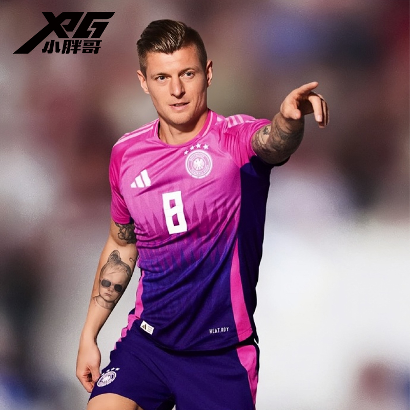 阿迪达斯欧洲杯德国队球员版球衣