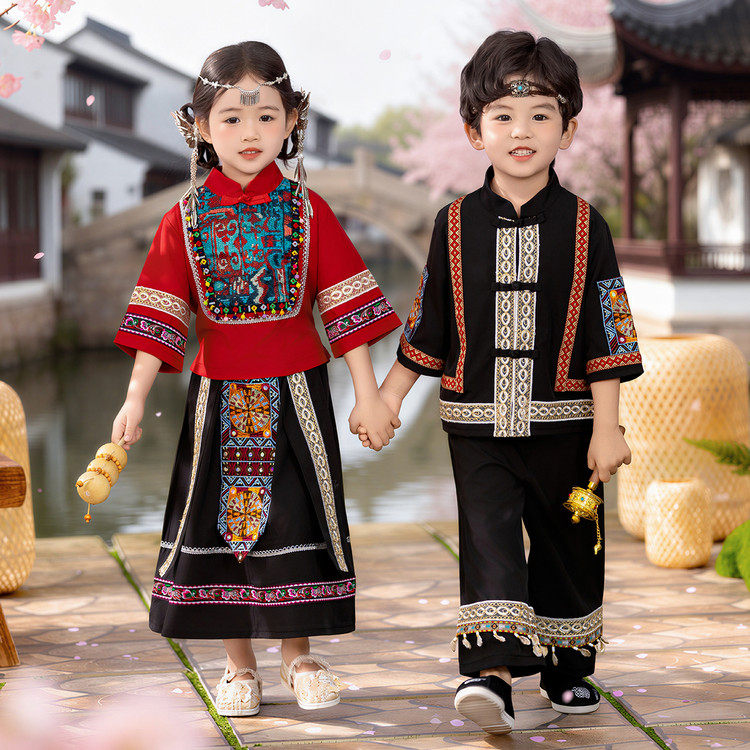 男女童三月三壮族服装幼儿园小学六一56个民族儿童侗族舞蹈演出服