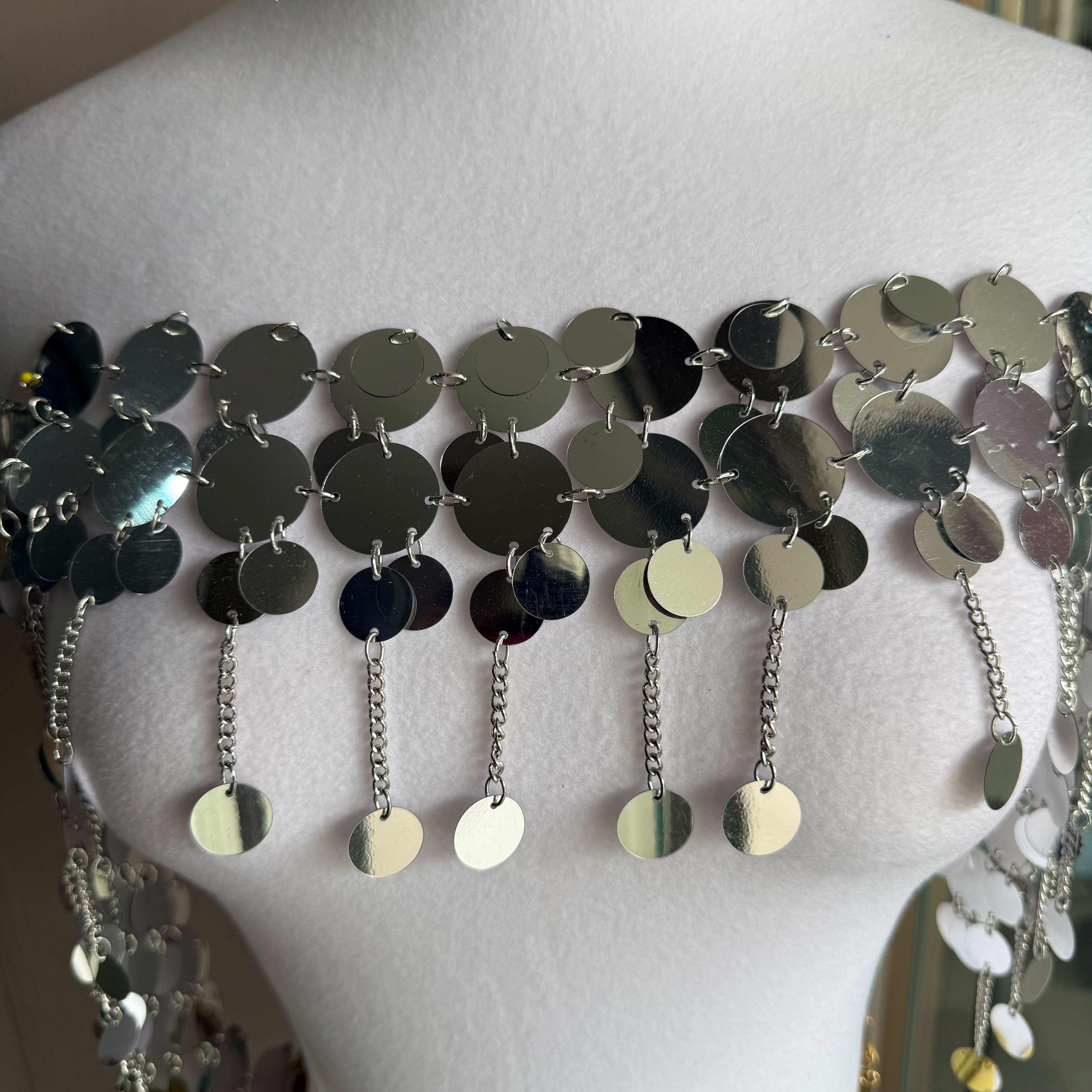 佐寒梦璐肚皮舞新款高级演出套装显瘦表演服性感气质班服长裙链条