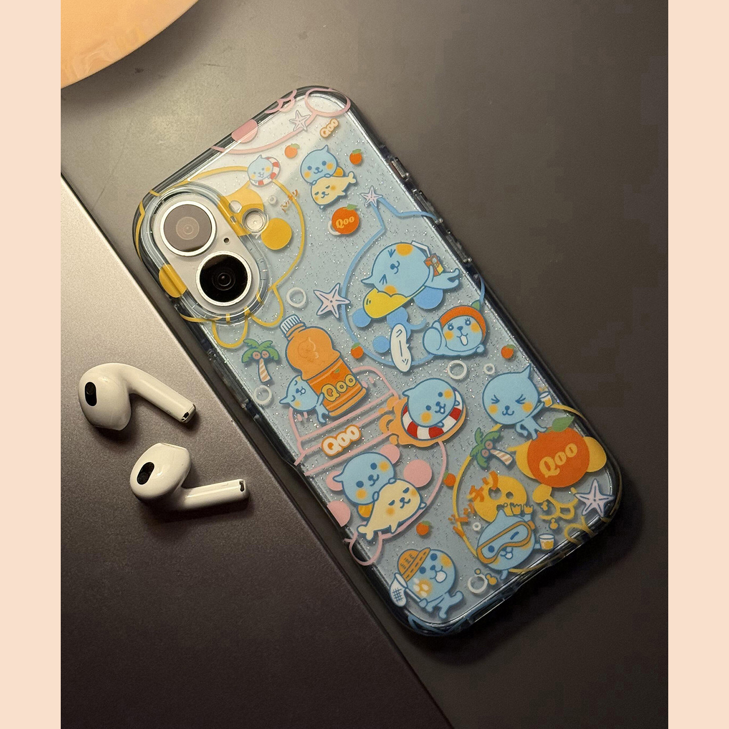 卡通透蓝底泳圈酷儿小海豹适用苹果18promax手机壳iPhone18新款17pro超好看17可爱16个性14防摔保护套15Pro女
