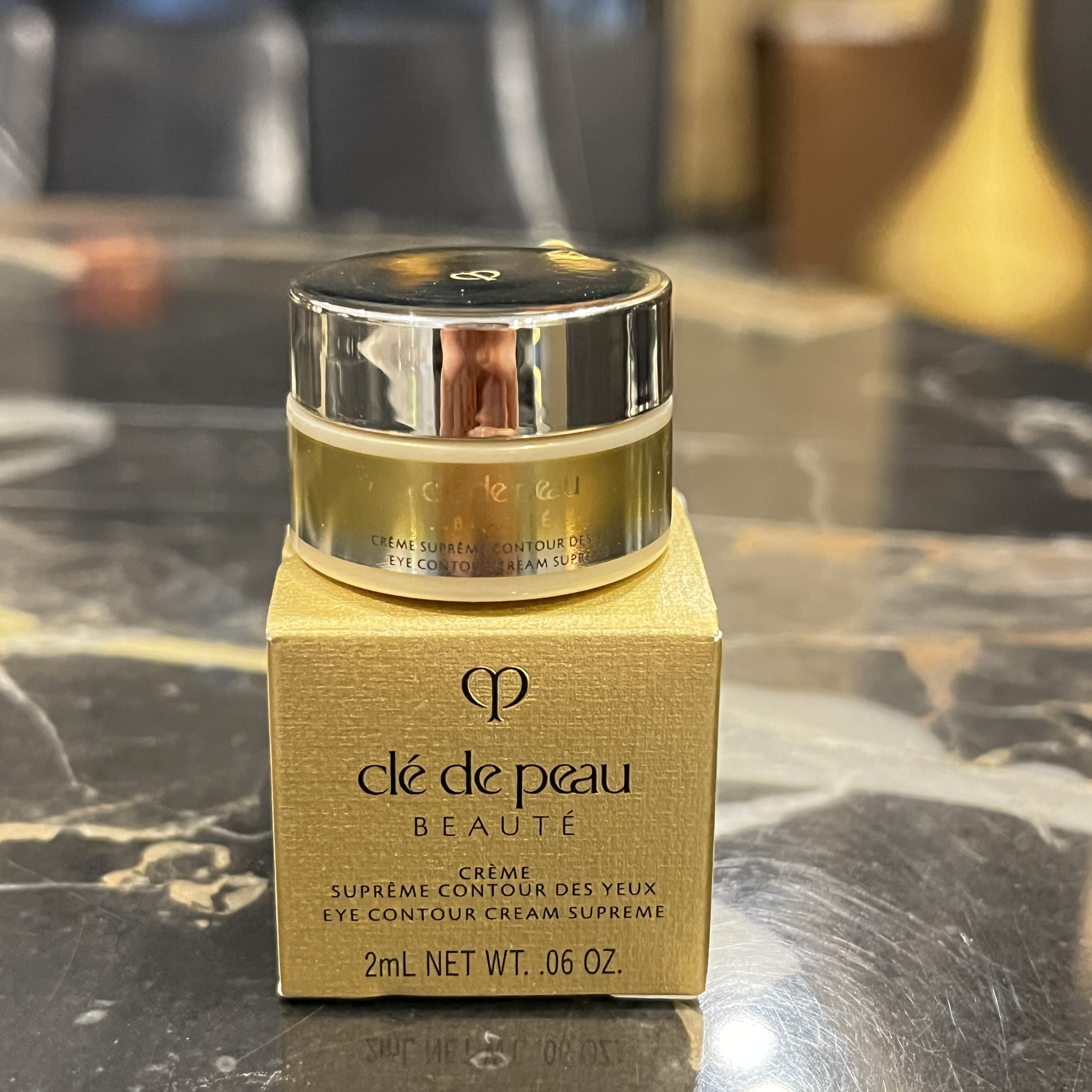 CPB肌肤之钥紧致抚纹精华眼霜