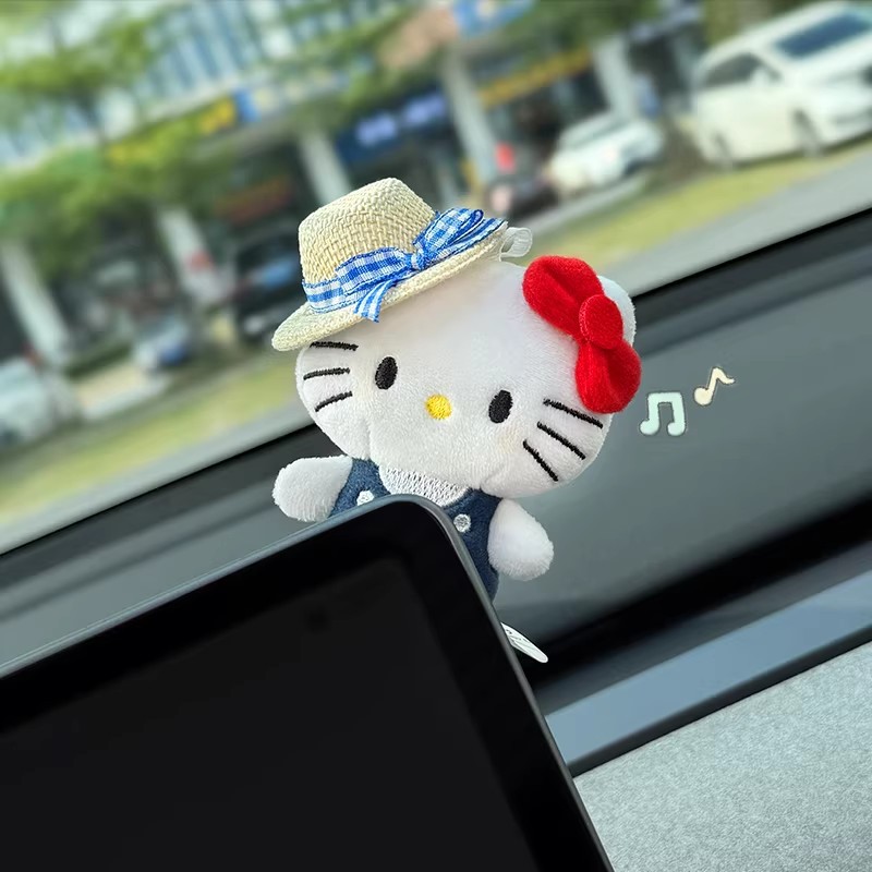 hellokitty车内装饰品摆件2025新款女高级感中控台屏幕趴趴玩偶