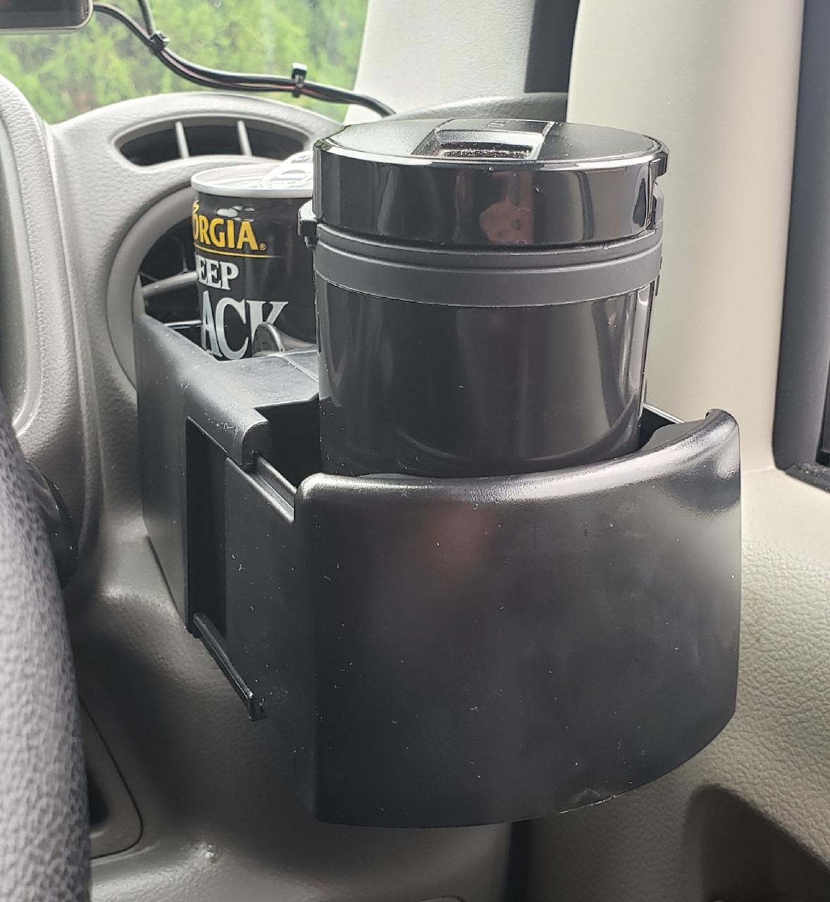 日本汽车扩展水杯支架