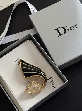 迪D家黑色珐琅胸针有盒