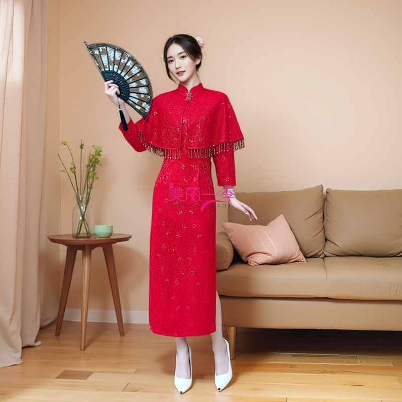 红色旗袍敬酒服2025年秋冬中袖流苏披肩订婚新中式高级感显瘦礼服