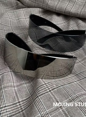 新款科技感眼镜网红蹦迪嘻哈街头方形墨镜长方形一体男女潮太阳镜