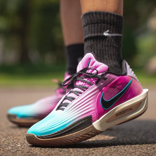 Nike GT Cut 3 Turbo EP舒适时尚防滑耐磨低帮篮球鞋 男蓝粉