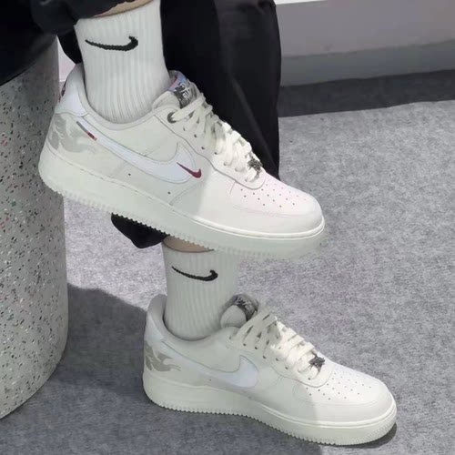 NikeAirForce1LowAF1板鞋
