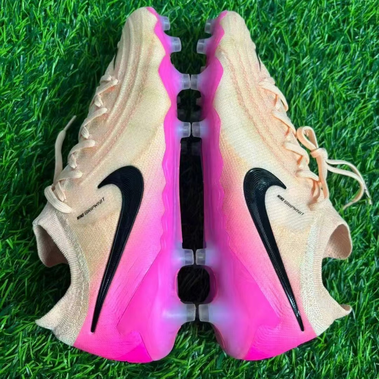 Nike Phantom GX 2 Elite 舒适百搭防滑耐磨足球鞋 男女同款 粉色