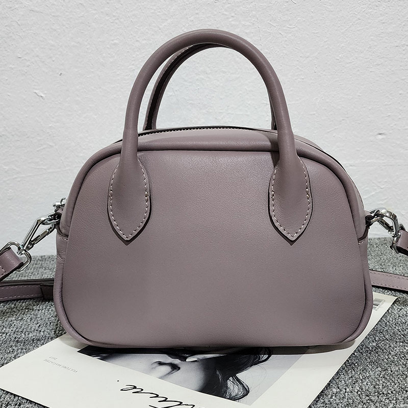 明星同款保龄球包网红新款真皮女包贝壳包单肩斜挎手提枕头包牛皮