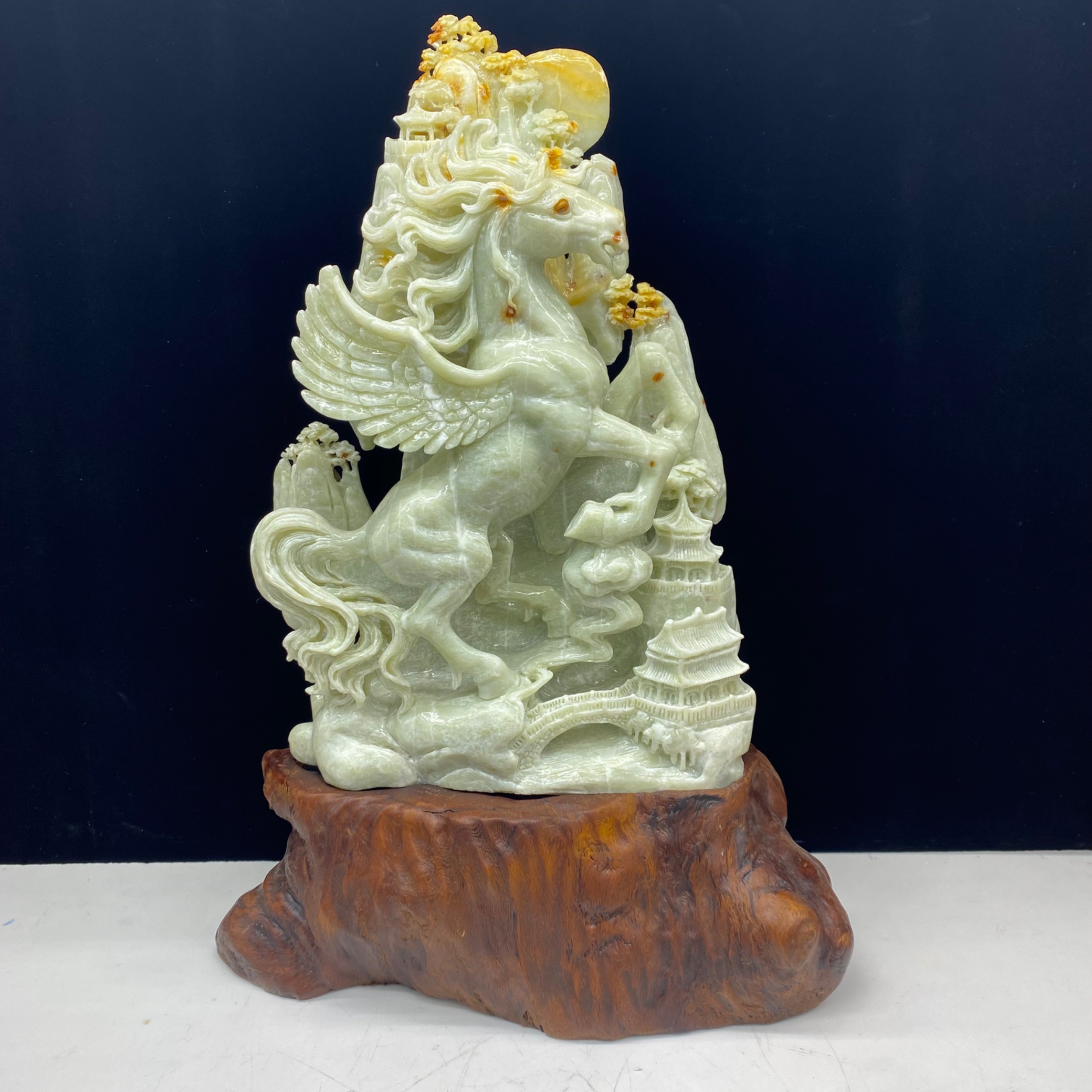 岫玉马到成功精品摆件