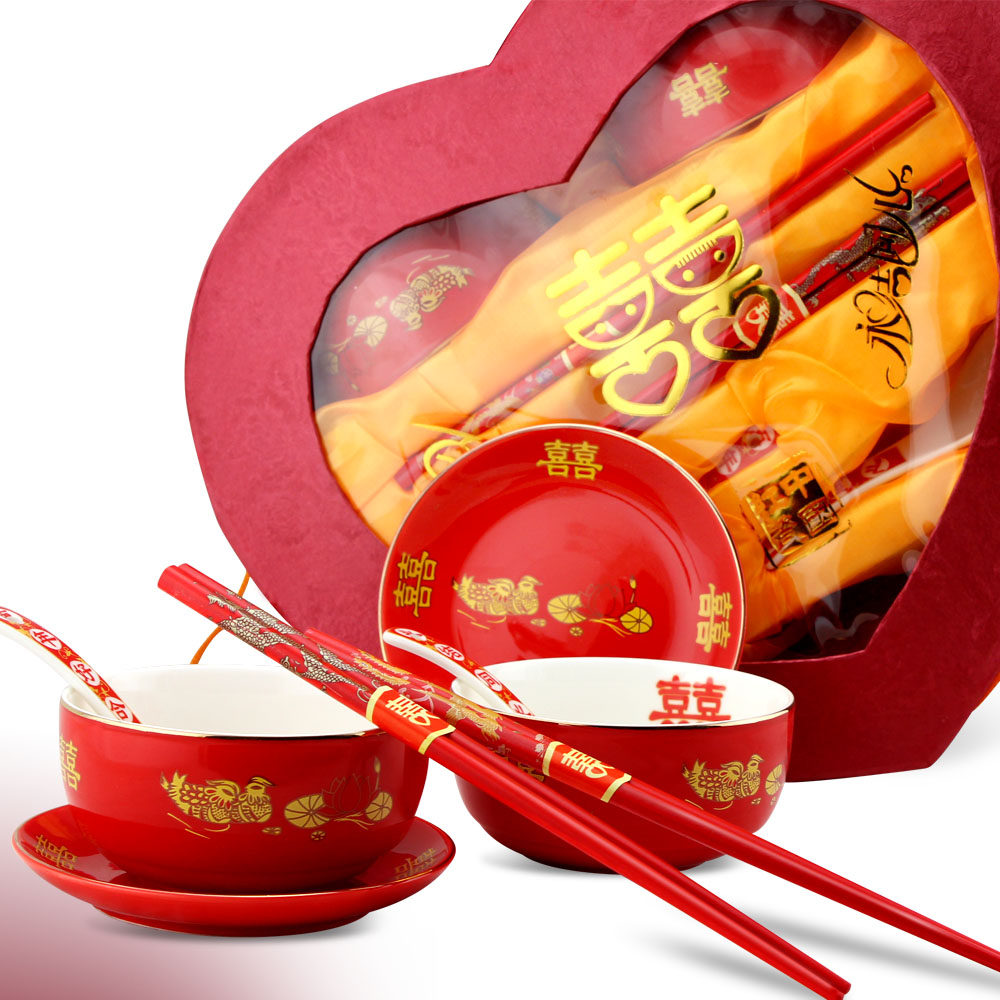 中国红瓷龙凤鸳鸯喜碗结婚礼物碗筷8件套 红色喜碗结婚对碗对杯|ruв категории посуда, посуда, посуда фарфора костюм - от Buy2taobao.com для оказания профессиональной услуги покупки агента Taobao