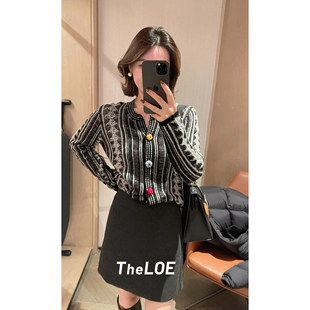 骆衣衣TheLOE 羊驼羊毛天丝圆领竖纹拼色小南瓜扣子针织开衫