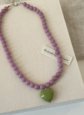 紫色串珠撞色爱心项链女个性显白时尚气质优雅潮流百搭颈链锁骨链