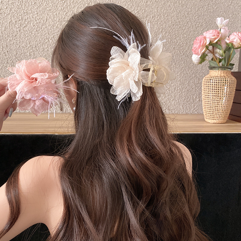 甜美花朵羽毛鲨鱼夹超仙少女拍照度假风头饰夏季新款侧编发抓夹