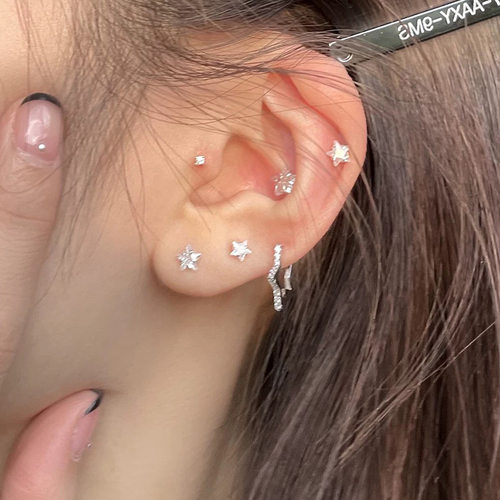 小众设计锆石五角星耳钉女小巧个性日常简约百搭气质星星耳环耳饰