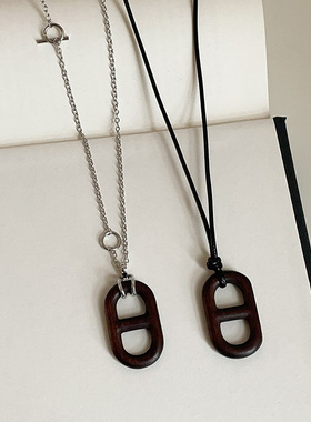 小众感木质猪鼻子项链女轻奢复古个性潮流通勤百搭颈链毛衣链