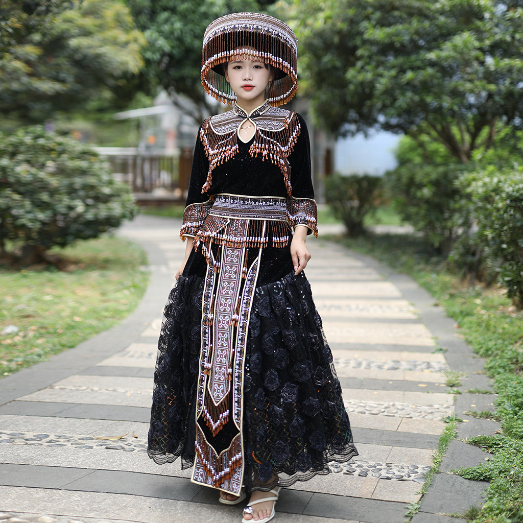 贵州苗族服饰女2026新款重工刺绣多场景旅拍写真民族服装
