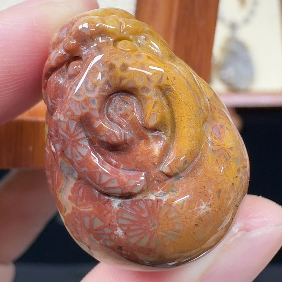 彩瓷片蕾丝花 龙龟