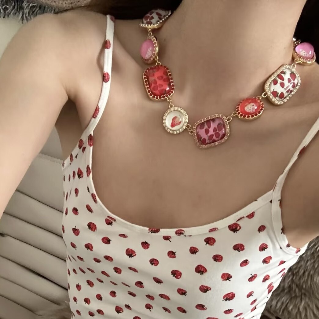 《甜心草莓铺》法产打标1975年份纪念款芭比草莓项链女多层锁骨链