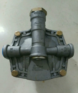 半挂车新款 牵引车配件  富华桥 BPW桥原厂专用刹车继动阀 超前阀