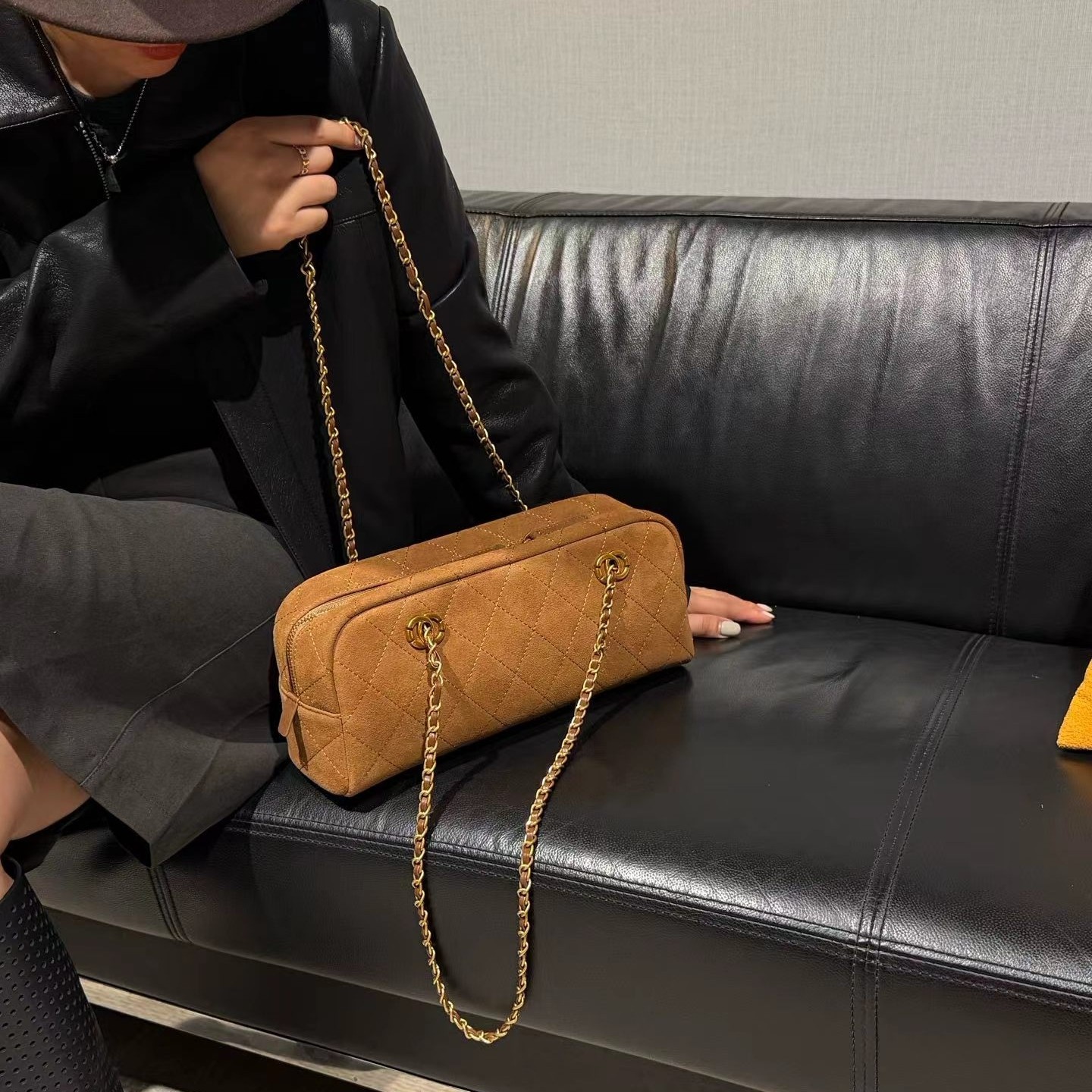 小香风磨砂真皮女包网红菱格链条保龄球包包复古单肩腋下包枕头包图片