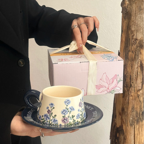 高颜值撞色设计感康乃馨咖啡杯碟
