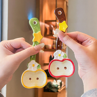 高颜值卡通苹果陶瓷勺子可爱釉下彩调羹个人专用甜品勺搅拌勺饭勺