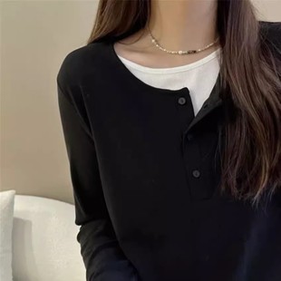 打底衫 一勺米 简约黑白撞色显瘦正肩长袖 假两件T恤 三颗扣设计