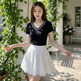 T恤女珍珠装 千金风黑色V领短袖 饰显瘦上衣 胖MM重工百搭夏新款 大码