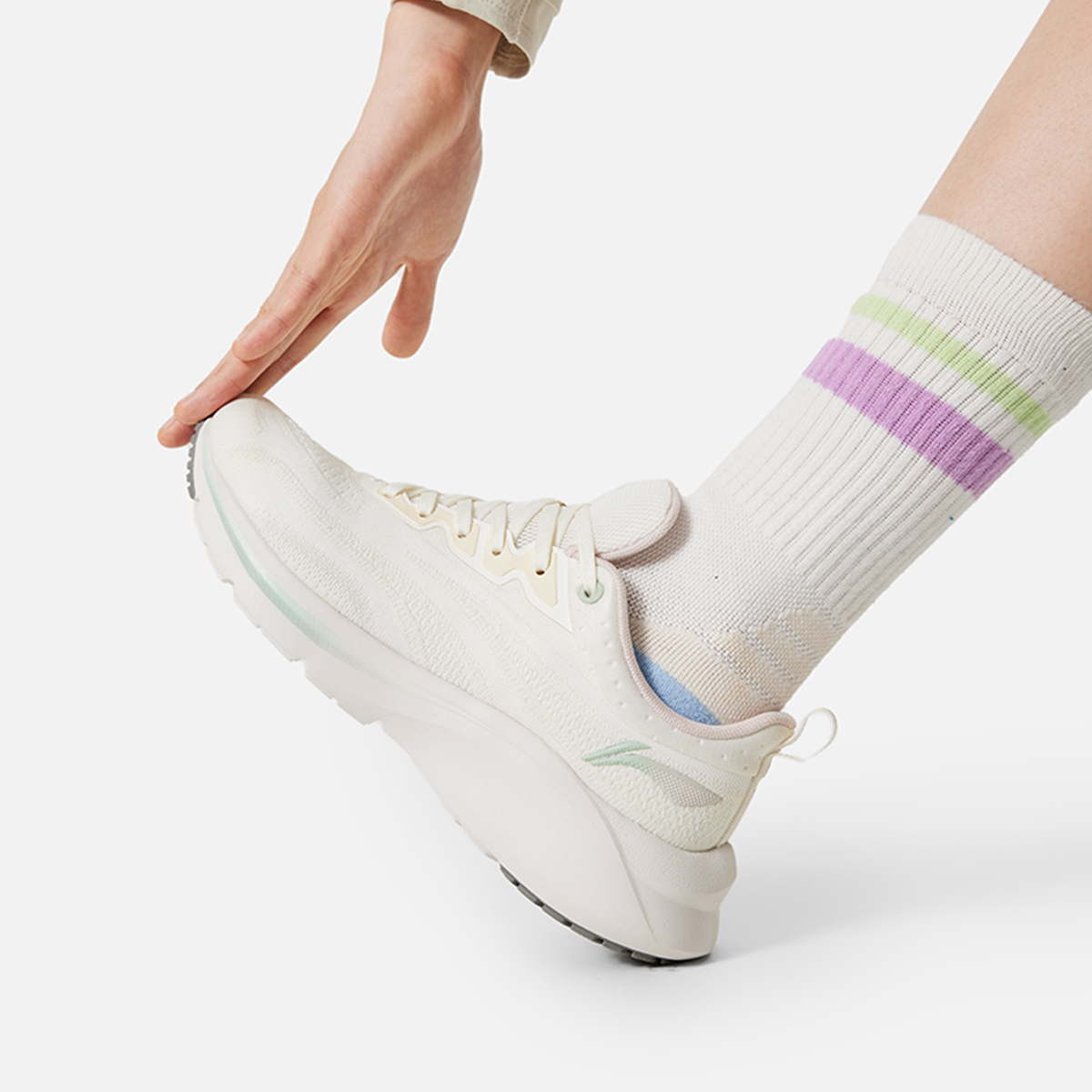 李宁正品2024新款云雀男子反光轻盈缓震回弹运动慢跑鞋ARSU064